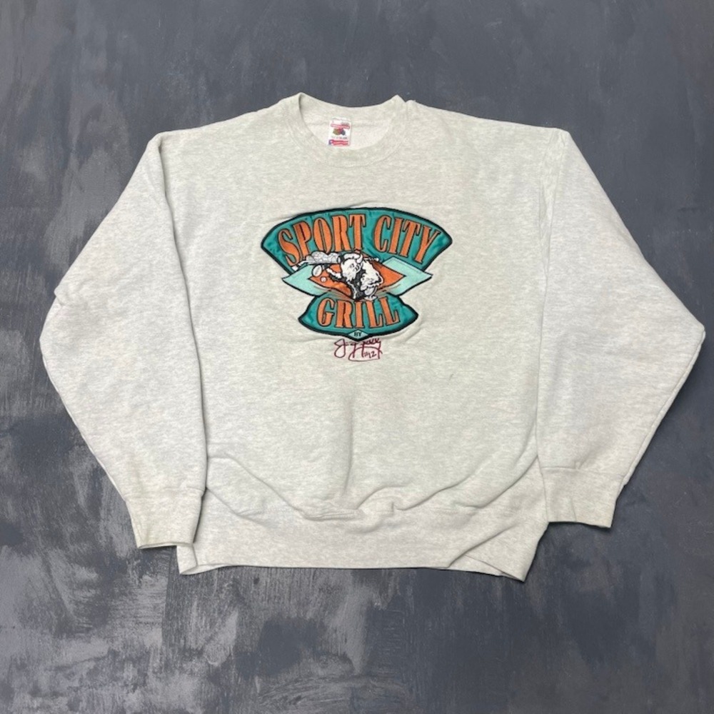 Vintage Sport City Grill Patch Sweatshirt Men Large Grey 1990s Fruit of the Loom